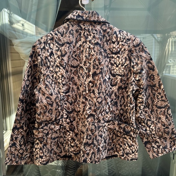 ⚫️ NEW CHICOS QUEEN OF ELEGANCE ANIMAL PRINT FUR MARGARET JACKET retails $249 - Picture 15 of 16